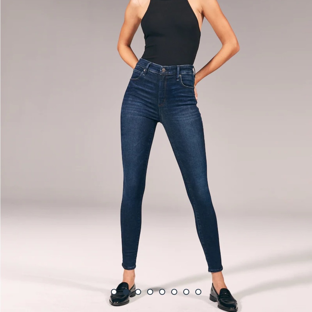 Like new - Abercrombie Simone High Rise Ankle jeans.